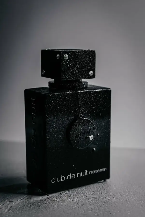 Perfume Armaf Club de Nuit Intense Man preto